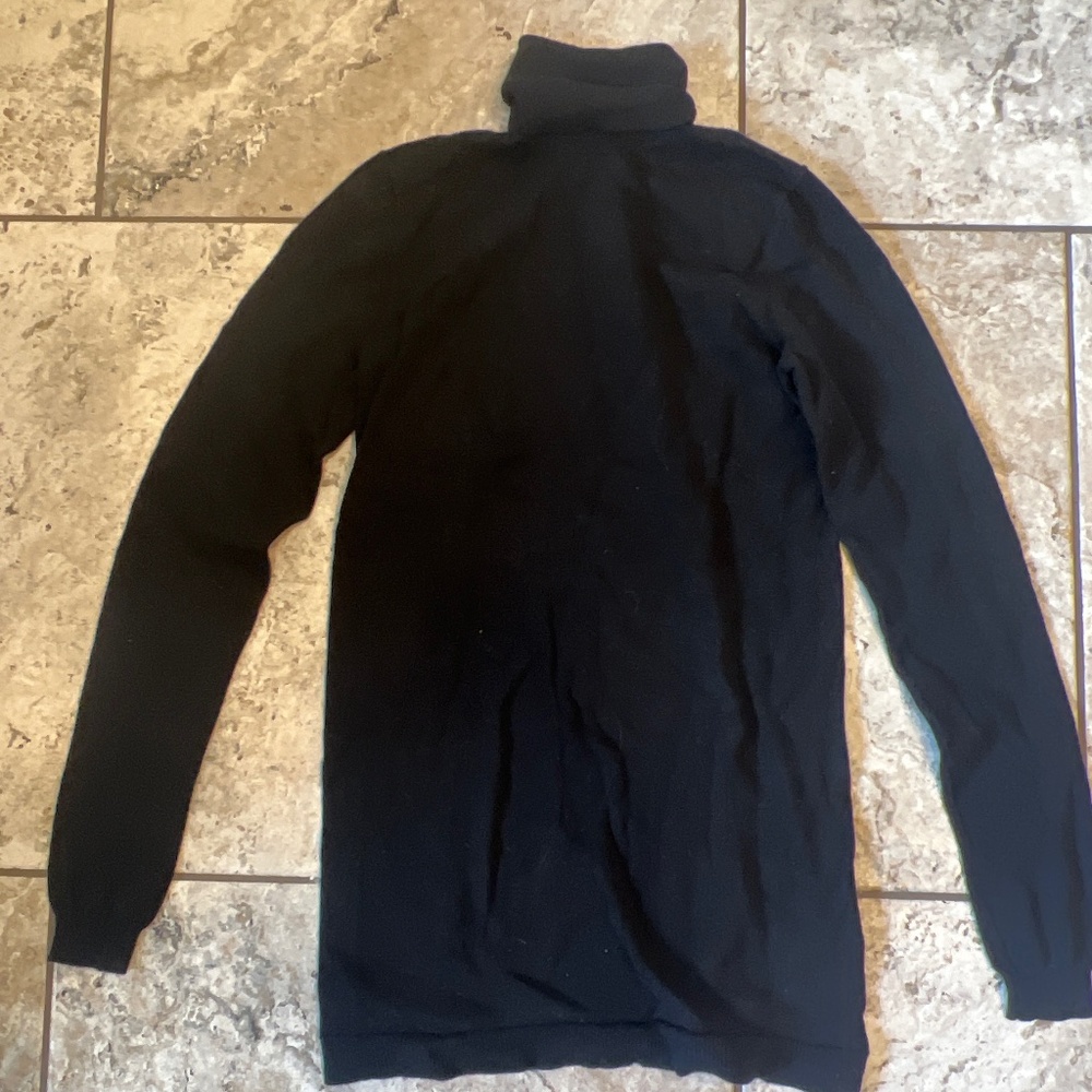 GAP Maternity turtle neck